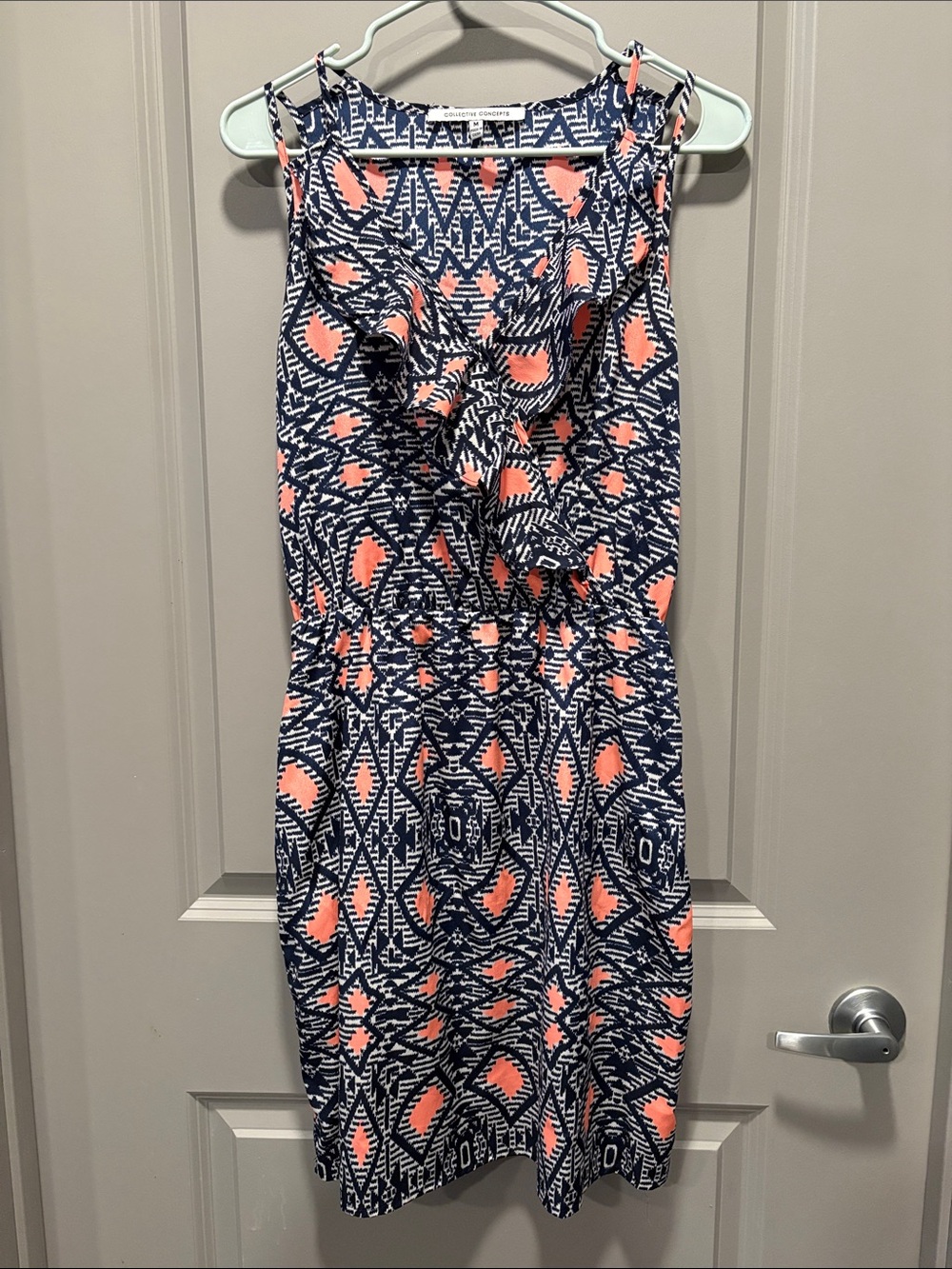 Collective Concepts Navy Coral Geometric Print Ruffle Cold Shoulder Dress Medium